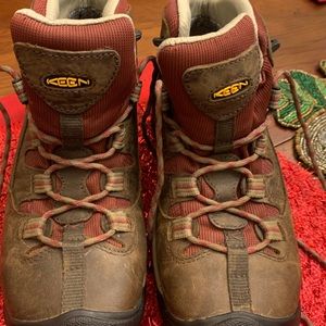 Keen waterproof hiking boots